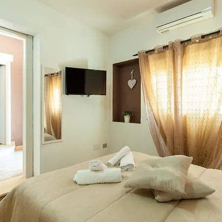 Gospodarstwo wiejskie Di L Abbiu Relais Antica Dimora Storica *