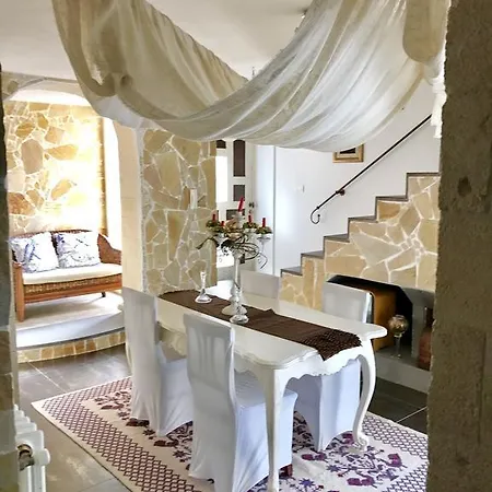 Gospodarstwo wiejskie Di L Abbiu Relais Antica Dimora Storica