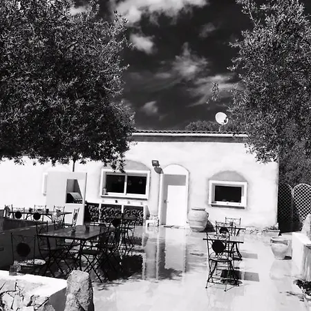 Gospodarstwo wiejskie Di L Abbiu Relais Antica Dimora Storica Sorso